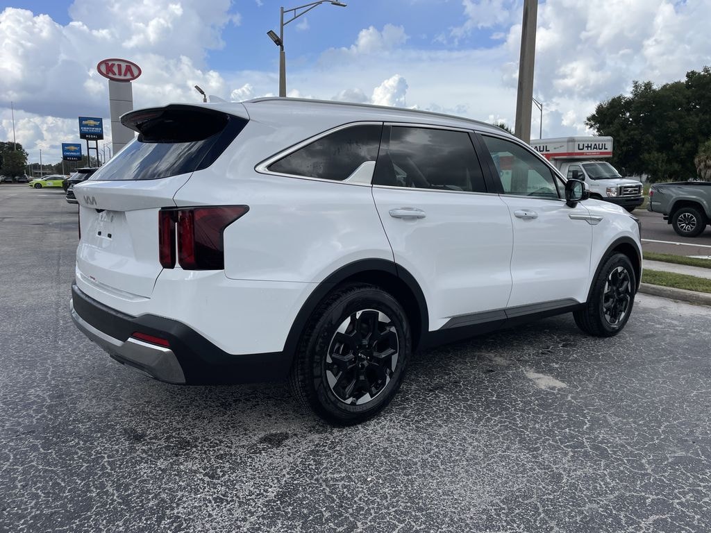 New 2025 Kia Sorento S SUV