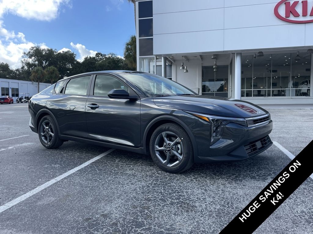 New 2025 Kia K4 LXS Sedan