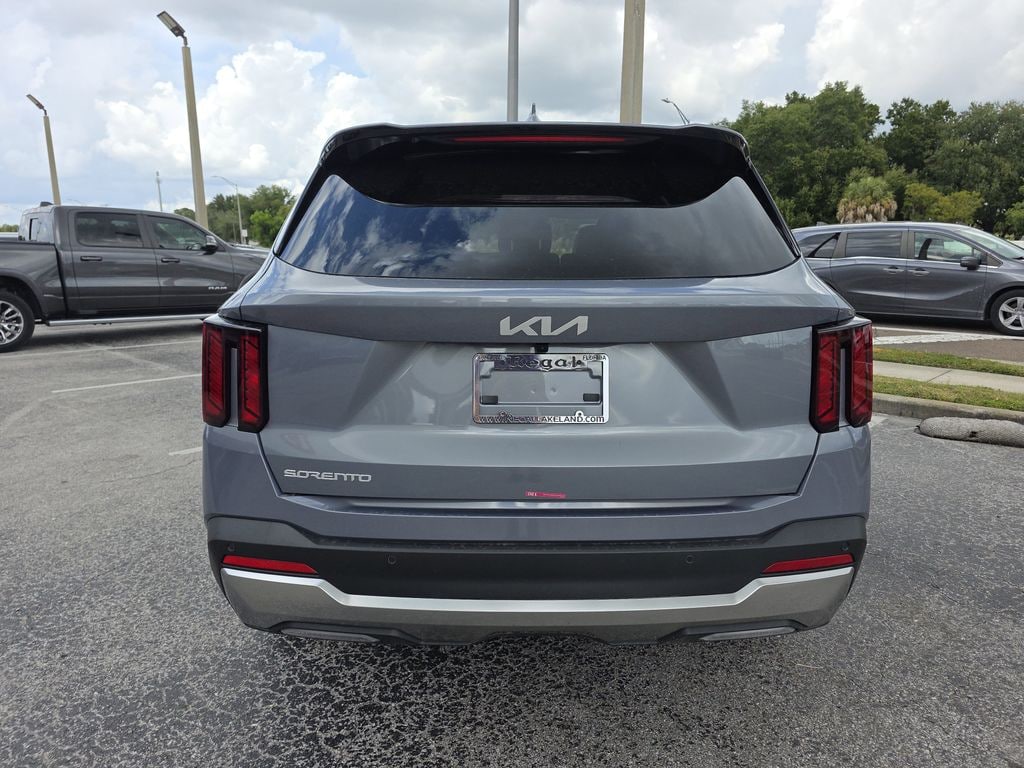 New 2025 Kia Sorento S SUV