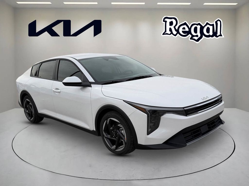 New 2025 Kia K4 EX Sedan