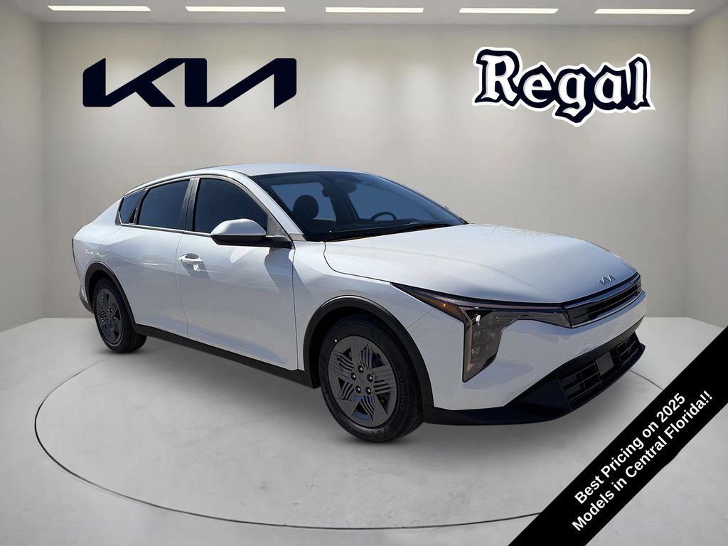 2025 Kia K4 LX