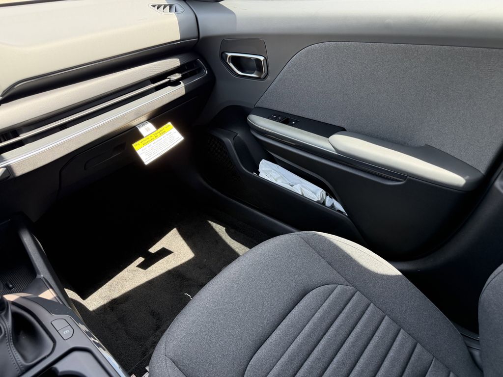 2025 Kia K4 EX - Photo 14