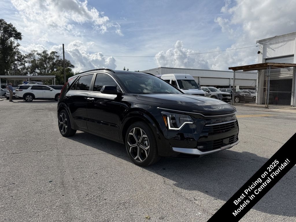 New 2025 Kia Niro SX Touring SUV