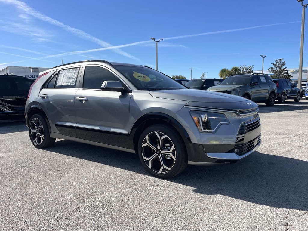 New 2025 Kia Niro EX Touring SUV