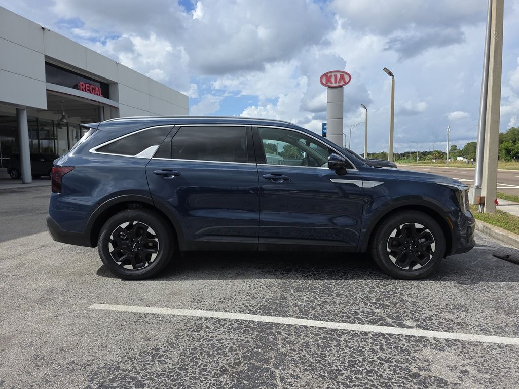 New 2025 Kia Sorento S SUV