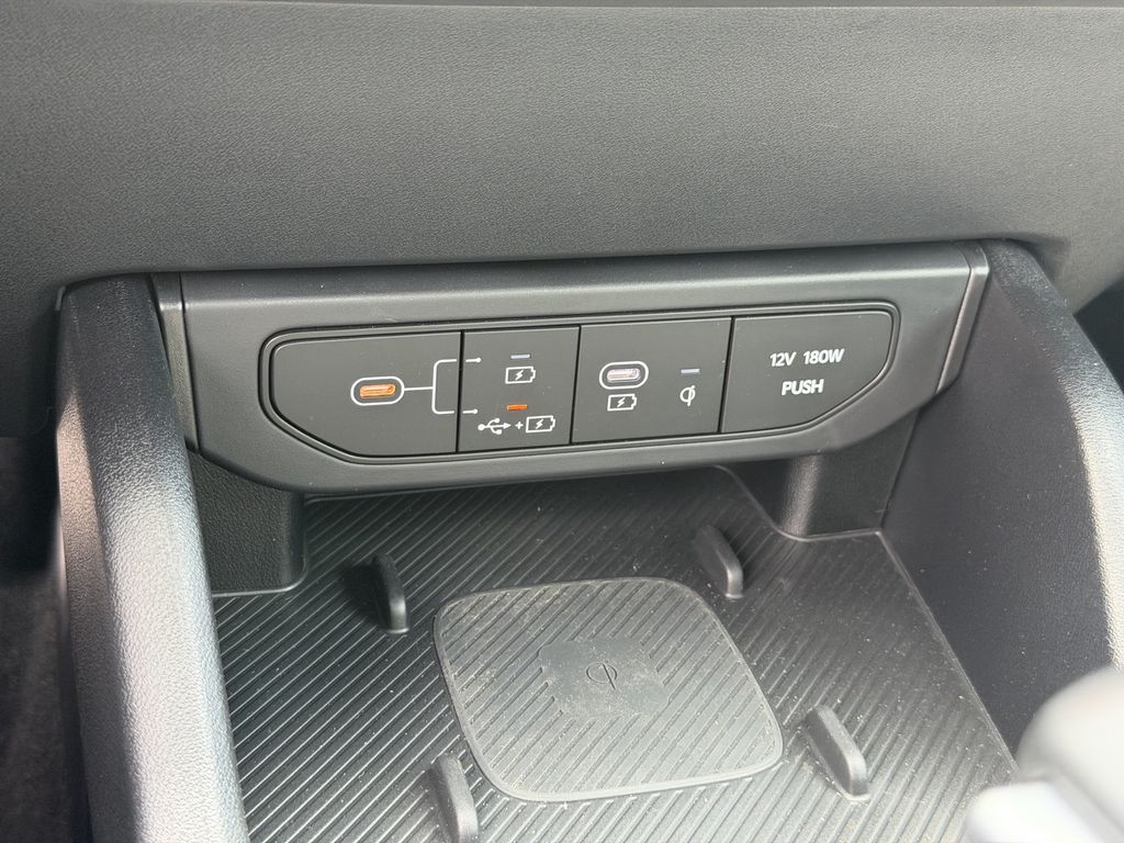 2025 Kia K4 GT-Line Turbo - Photo 23