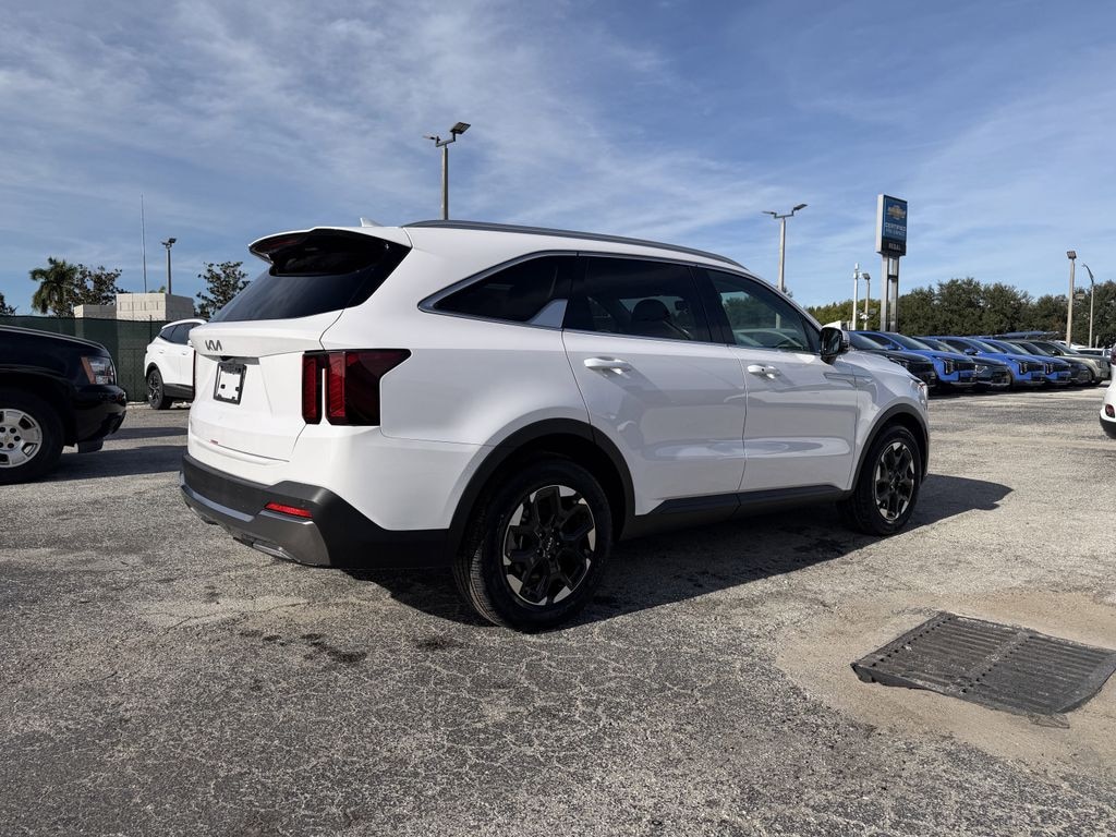 New 2025 Kia Sorento S SUV