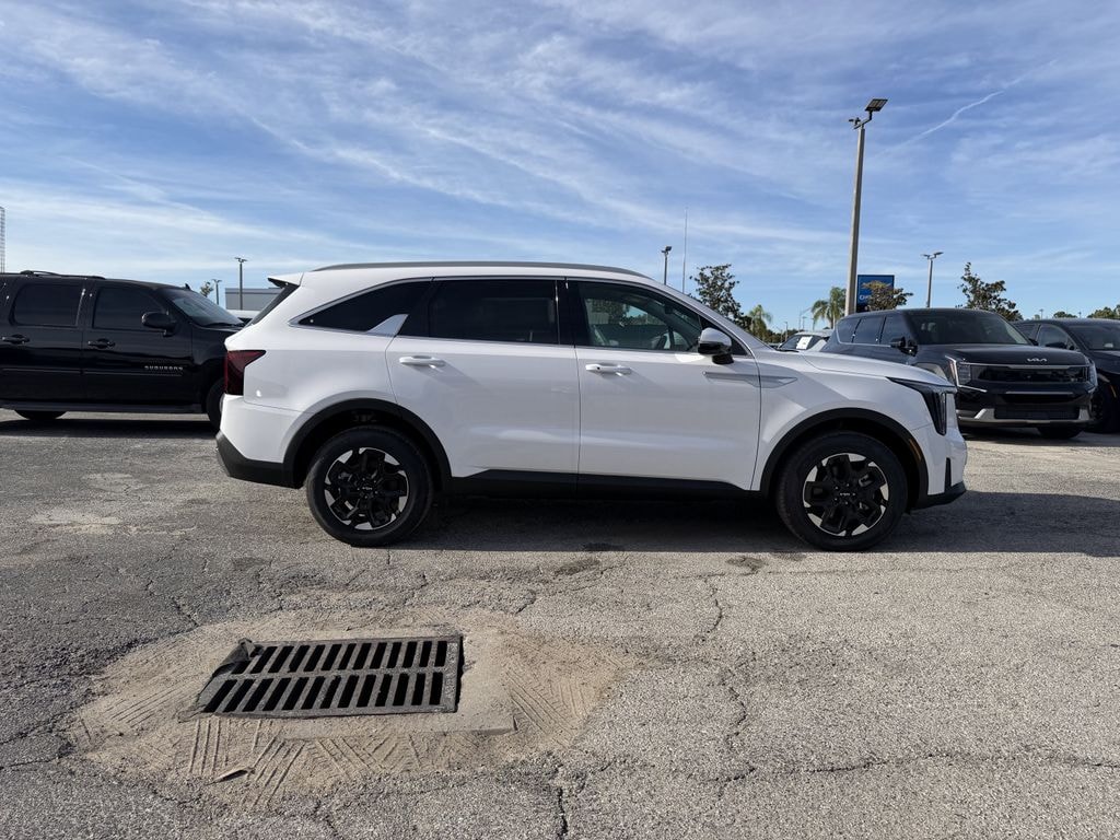 New 2025 Kia Sorento S SUV