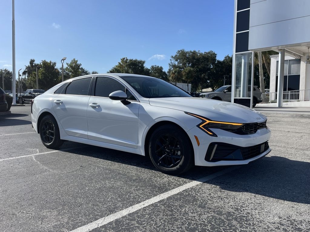 New 2026 Kia K5 LXS Sedan