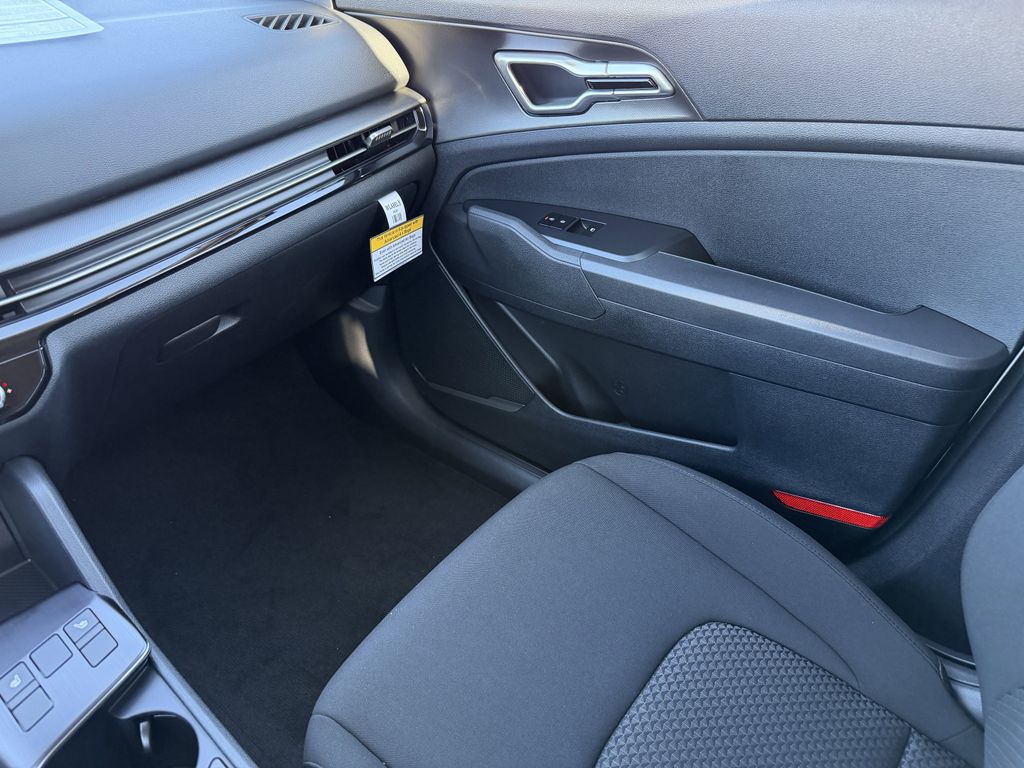 2026 Kia Sportage EX - Photo 14