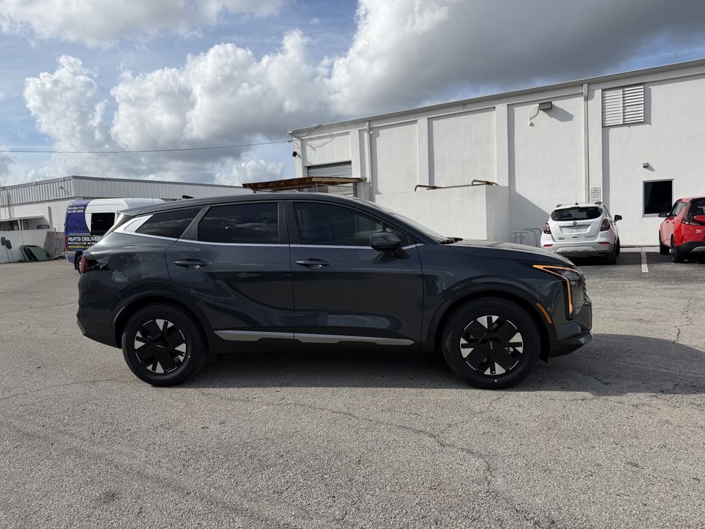 New 2026 Kia Sportage Hybrid LX SUV