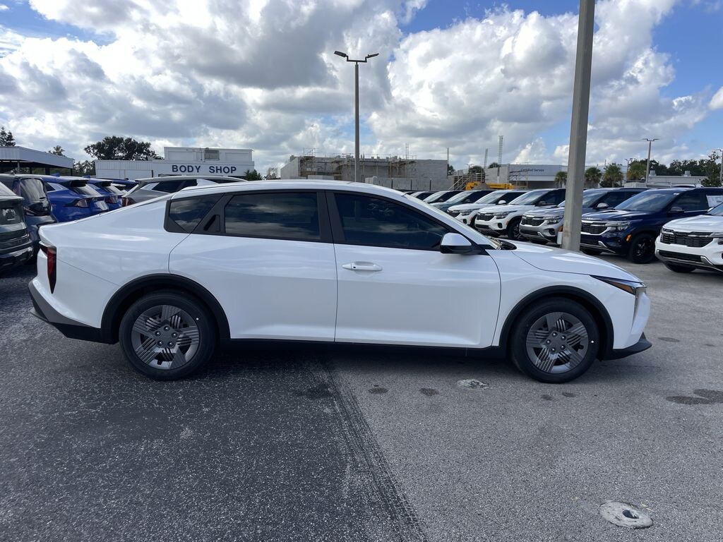 New 2025 Kia K4 LX Sedan