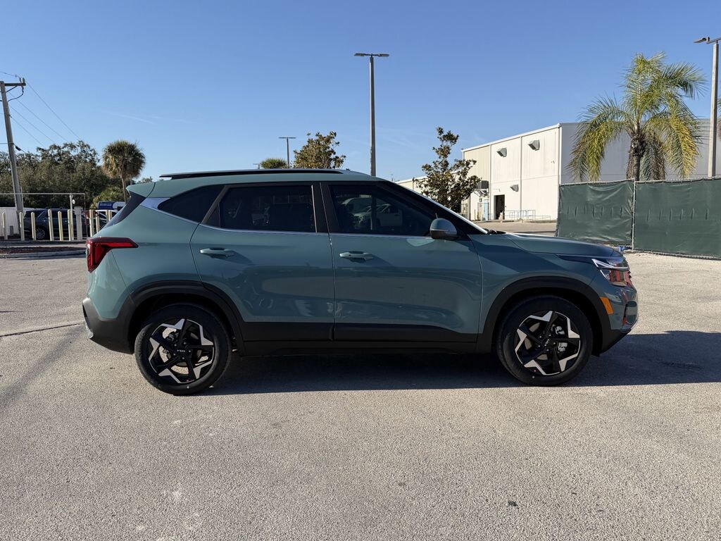 New 2026 Kia Seltos EX SUV