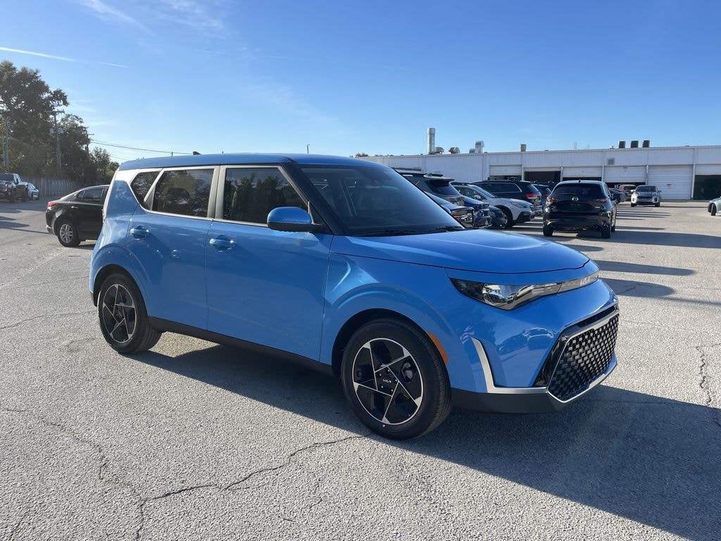 New 2025 Kia Soul EX Hatchback