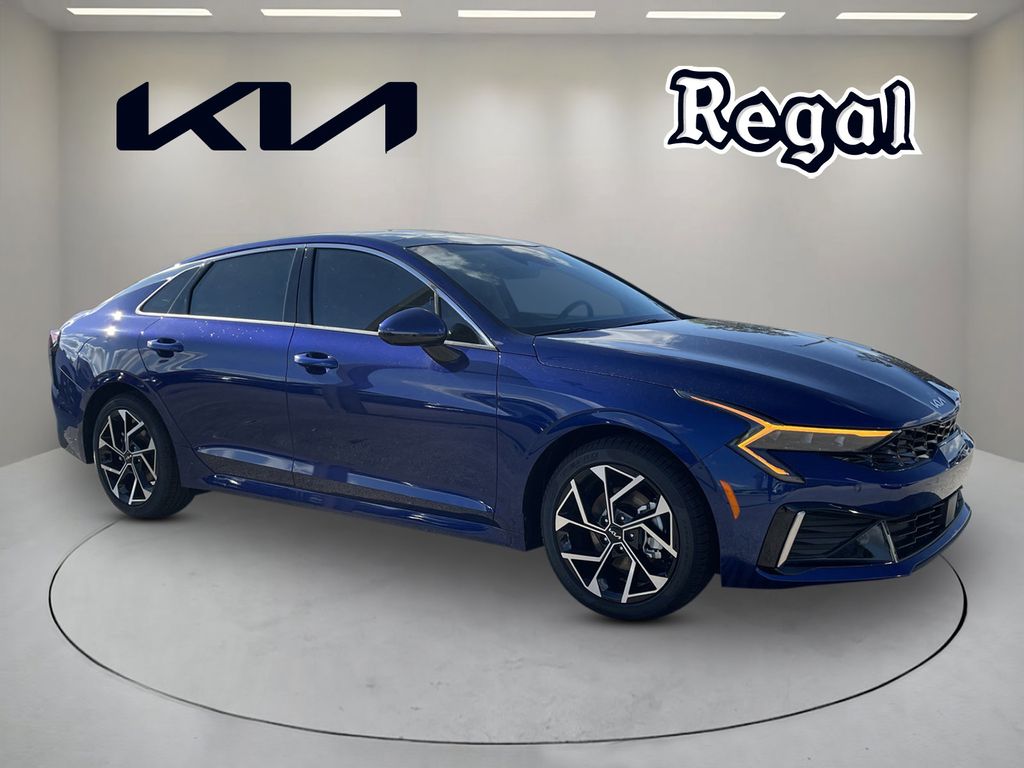 2026 Kia K5 EX's photo