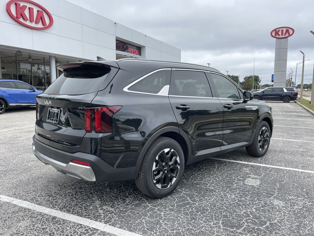 New 2025 Kia Sorento S SUV