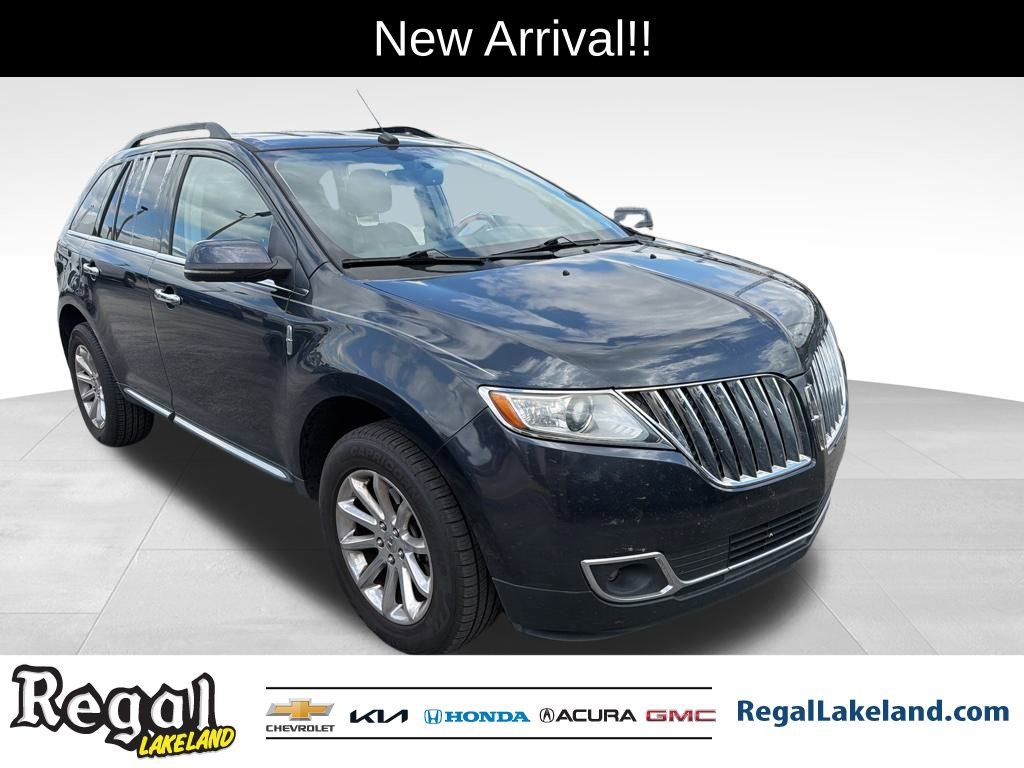 2013 Lincoln MKX Base