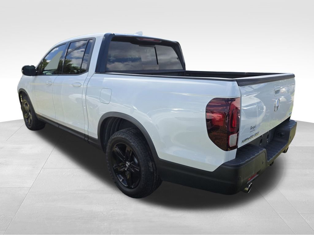 2022 Honda Ridgeline Black Edition photo 3