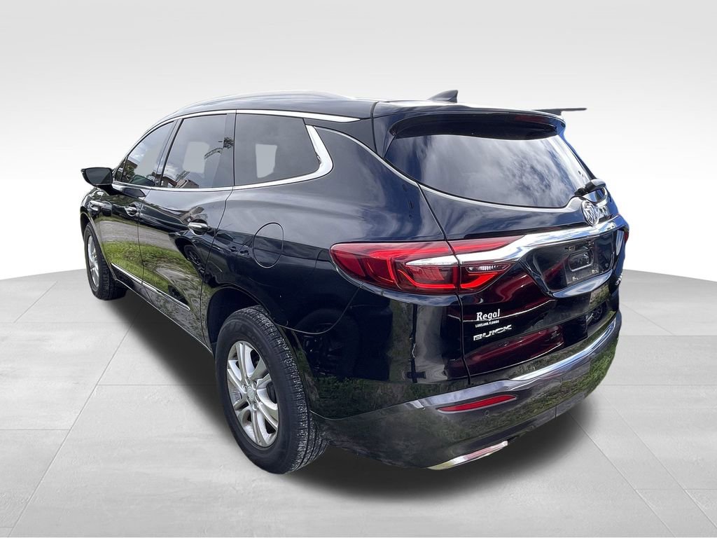 2018 Buick Enclave Essence photo 3
