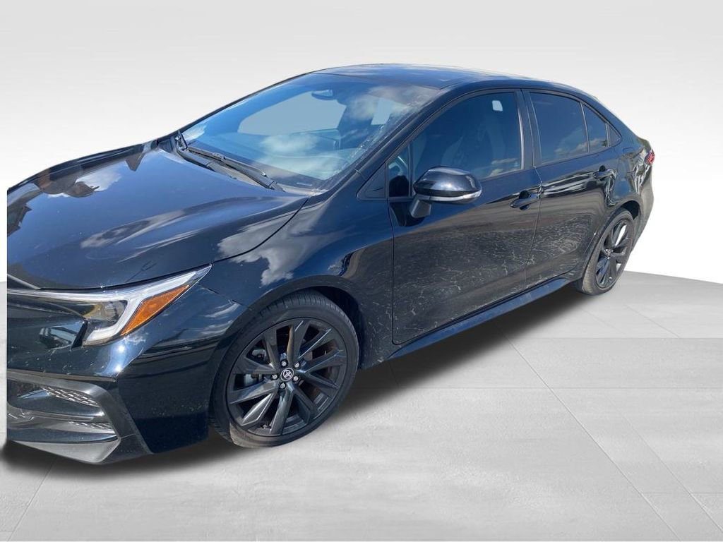 2023 Toyota Corolla SE photo 3