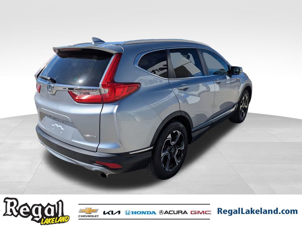 2018 Honda CR-V Touring photo 3