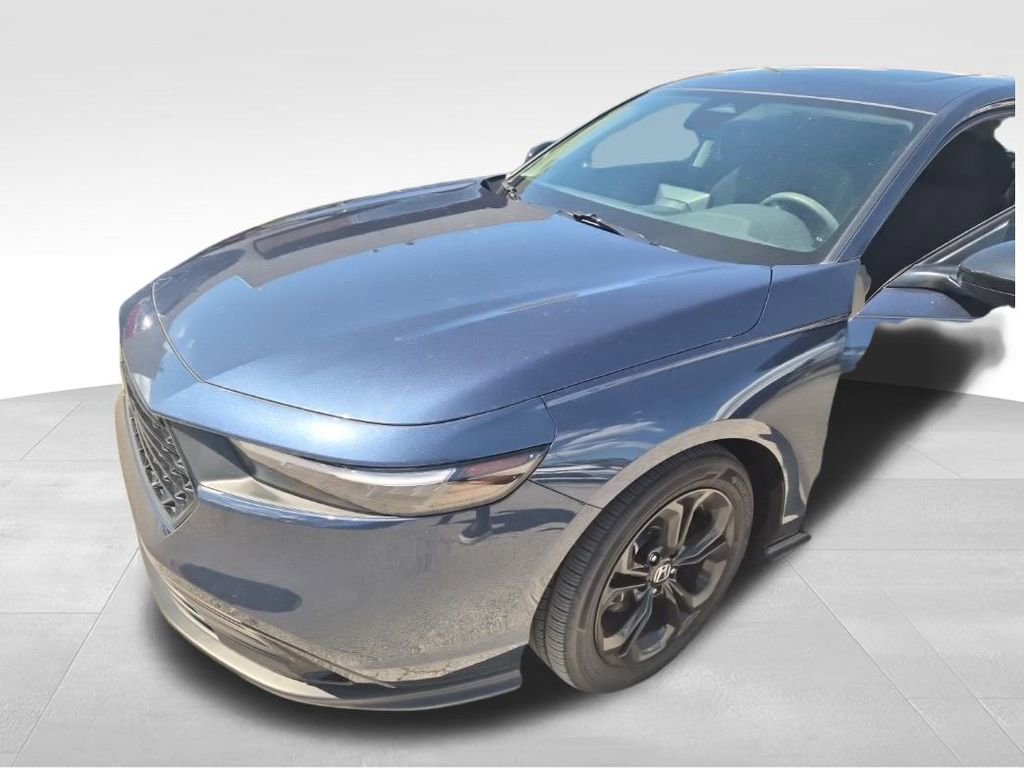 2025 Honda Accord SE photo 3