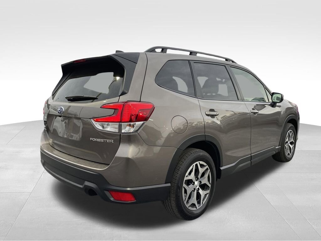 Used 2024 Subaru Forester Premium SUV