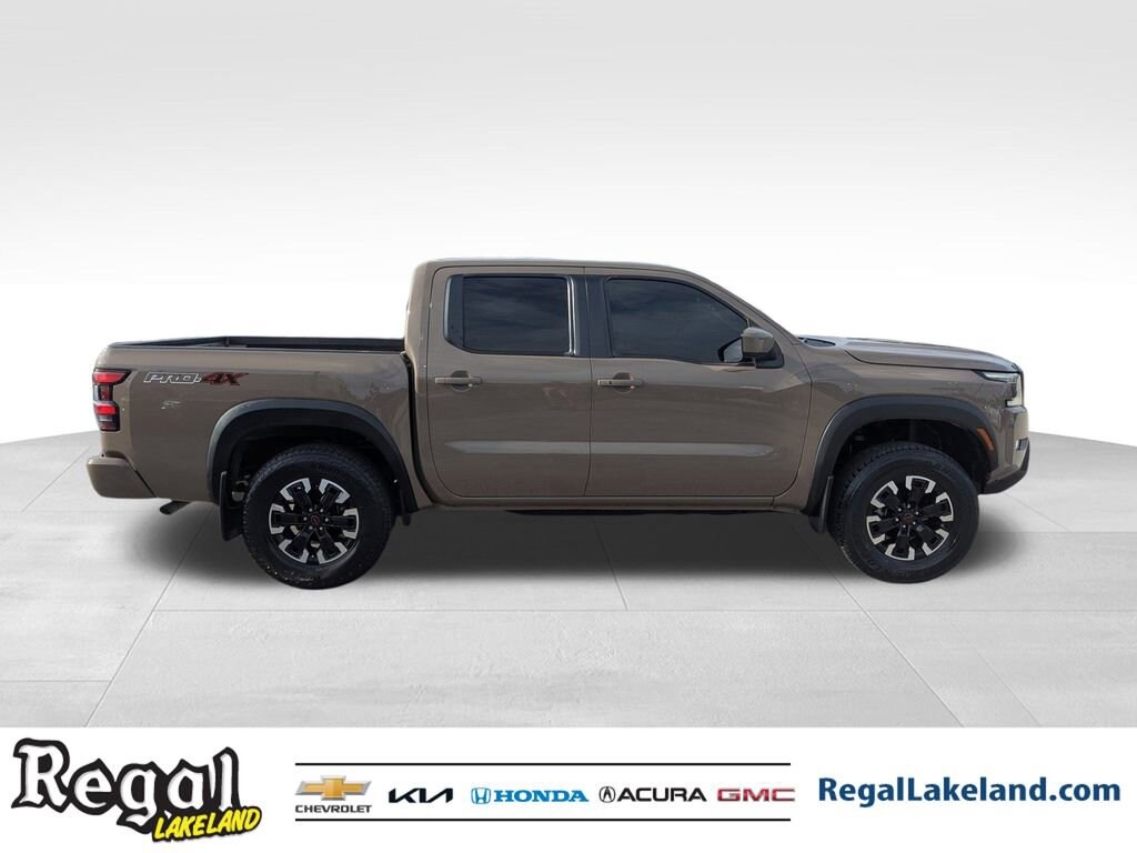 2023 Nissan Frontier PRO-4X photo 3