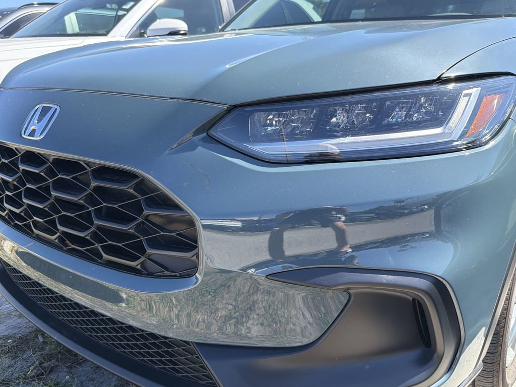 Certified 2025 Honda HR-V LX SUV