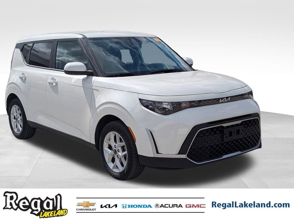 Used 2024 Kia Soul LX Hatchback