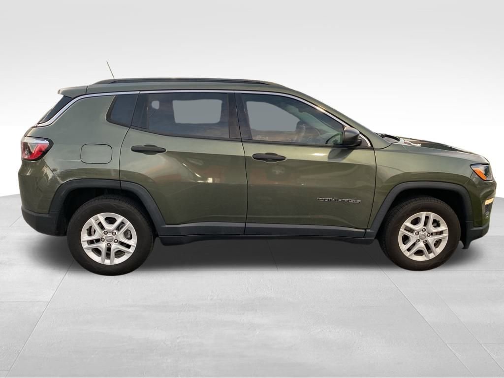2021 Jeep Compass Sport photo 3