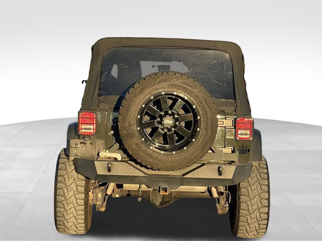 2015 Jeep Wrangler Unlimited Sport photo 4