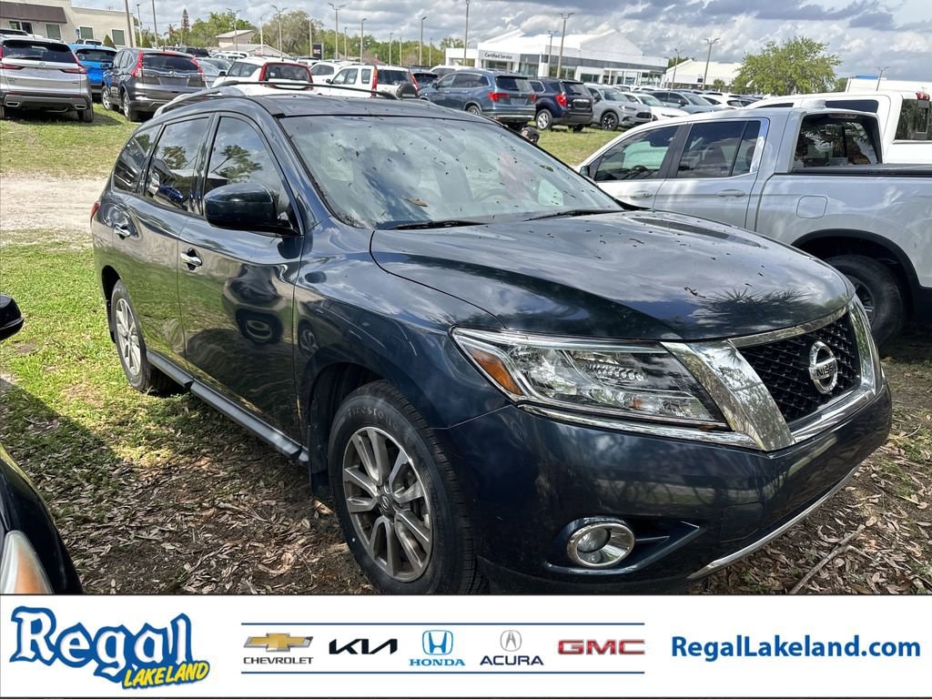 2015 Nissan Pathfinder SV