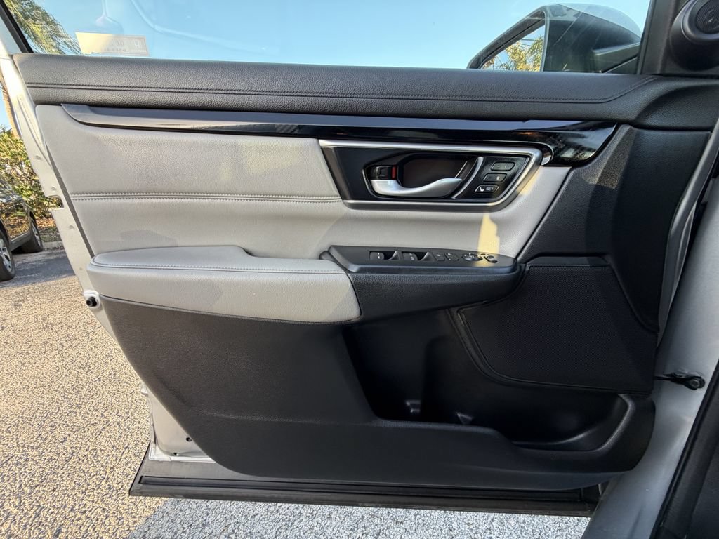 2022 Honda CR-V Touring - Photo 20