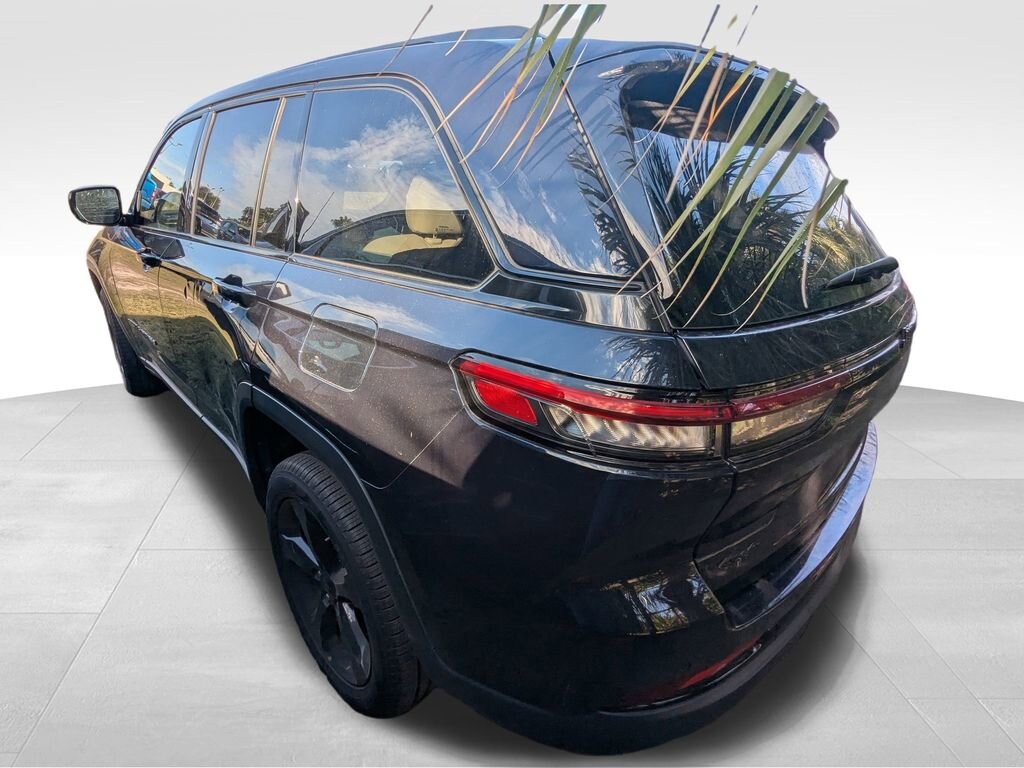 Used 2023 Jeep Grand Cherokee Limited SUV