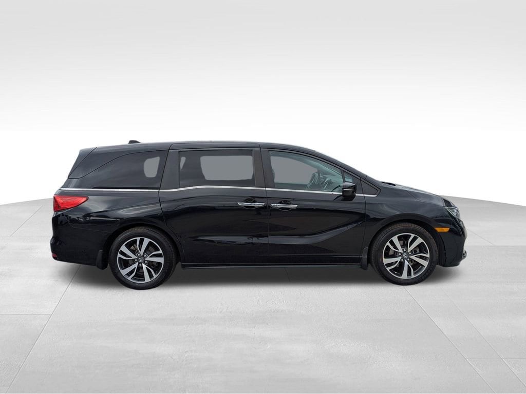 Certified 2022 Honda Odyssey Touring Van