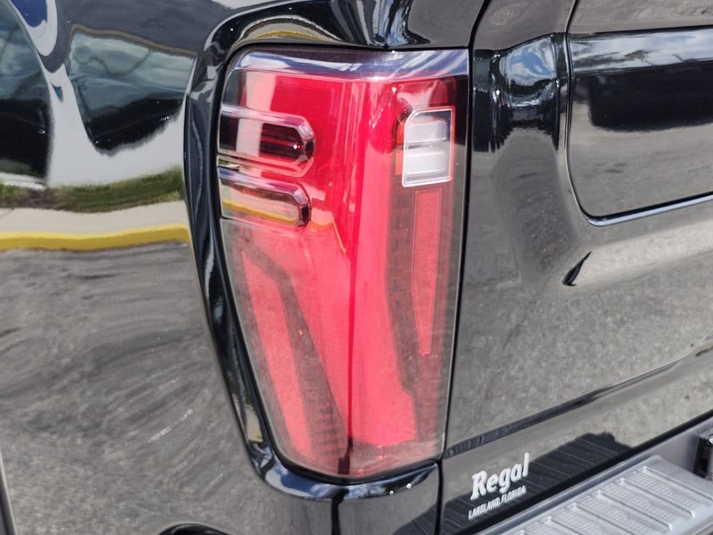 2025 GMC Sierra 2500HD Denali Ultimate - Photo 8