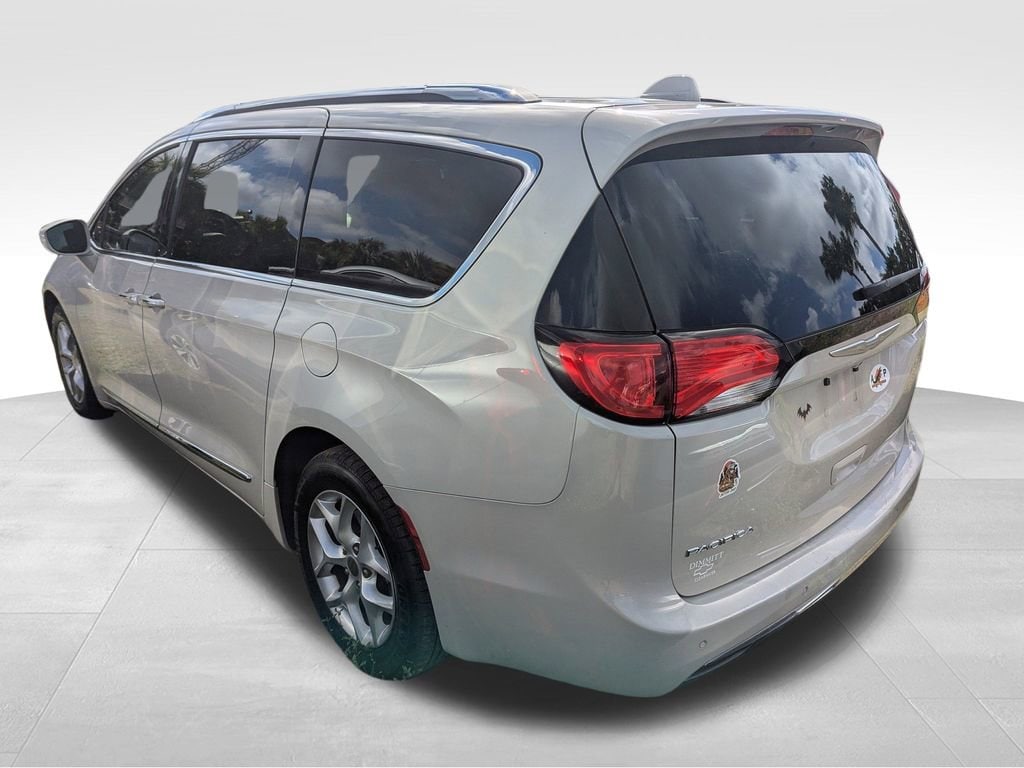 Used 2017 Chrysler Pacifica Touring-L Plus Van