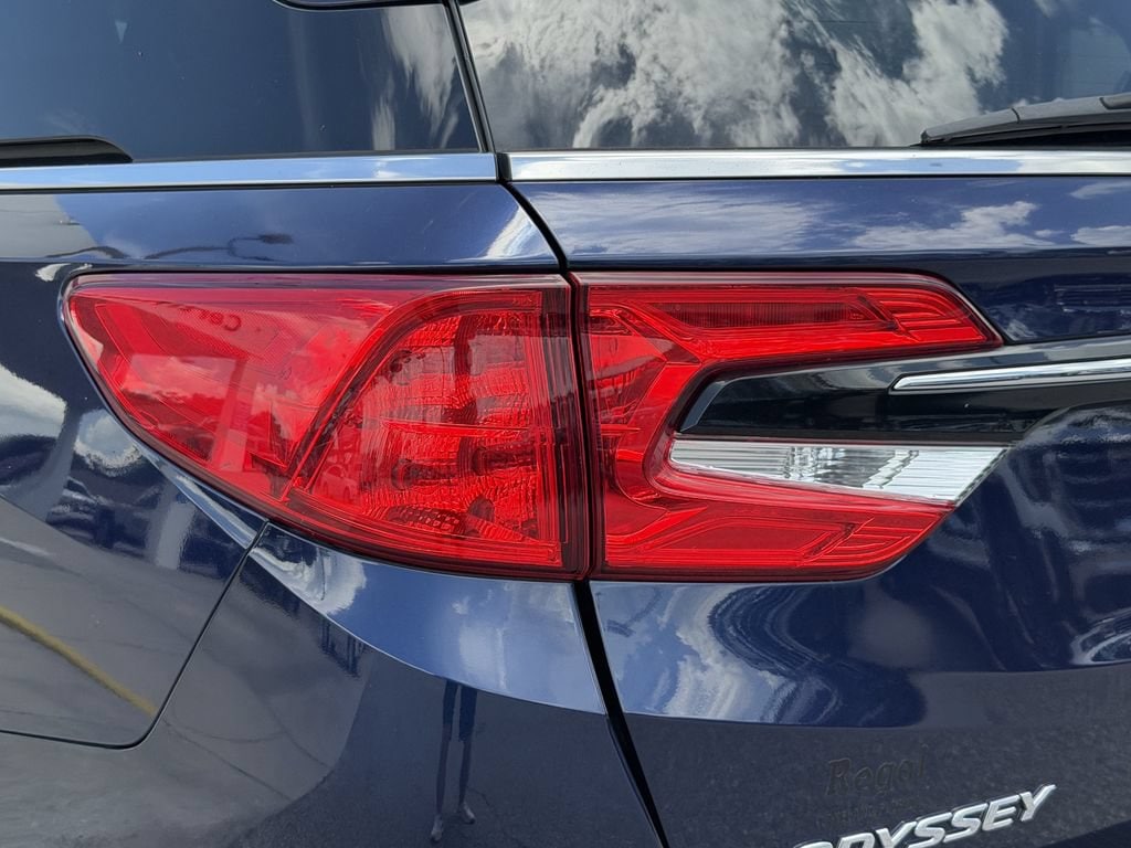 2024 Honda Odyssey EX - Photo 11
