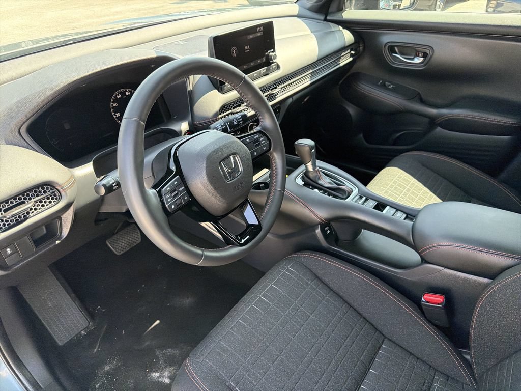 2025 Honda HR-V Sport - Photo 18