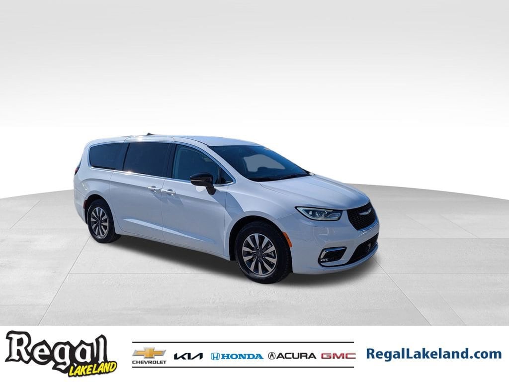 Used 2024 Chrysler Pacifica Hybrid Select Van Passenger Van