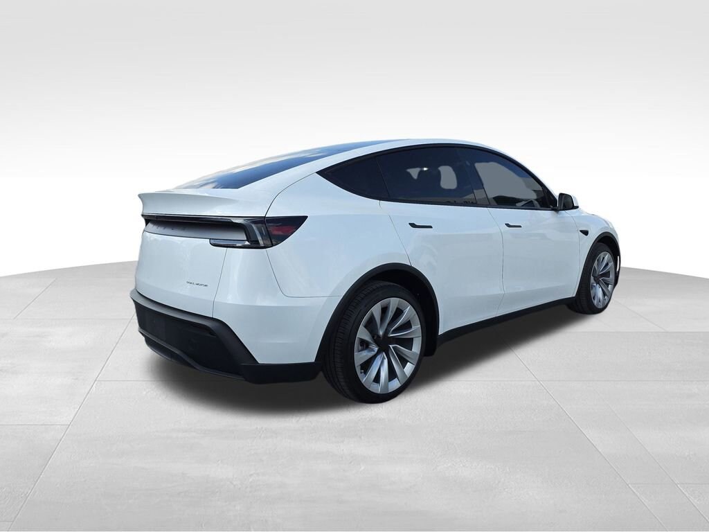 Used 2026 Tesla Model Y Long Range SUV