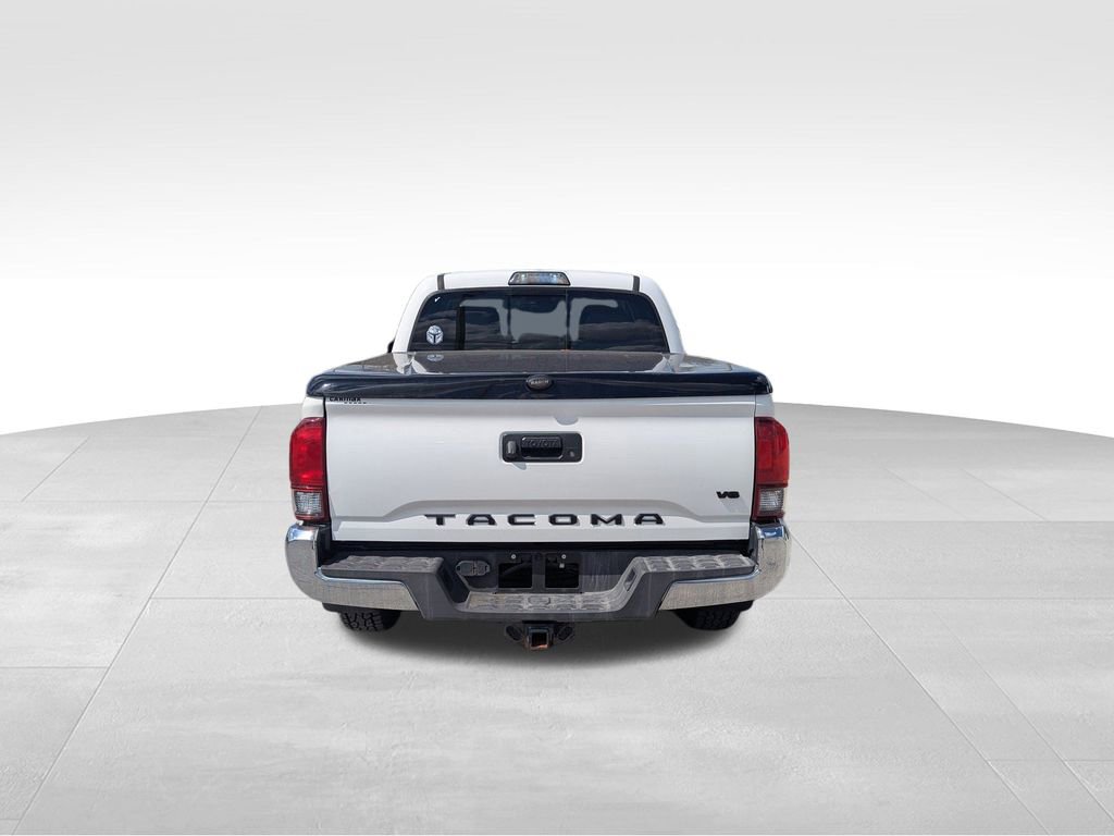 2019 Toyota Tacoma SR5 photo 4