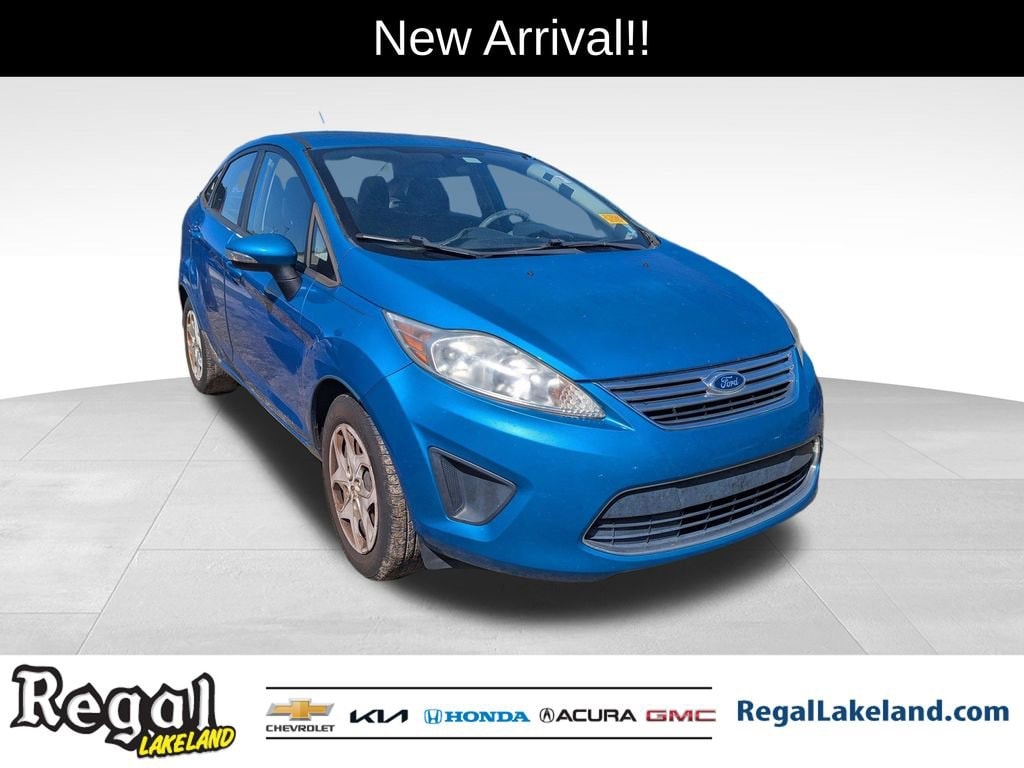 Used 2013 Ford Fiesta SE Sedan