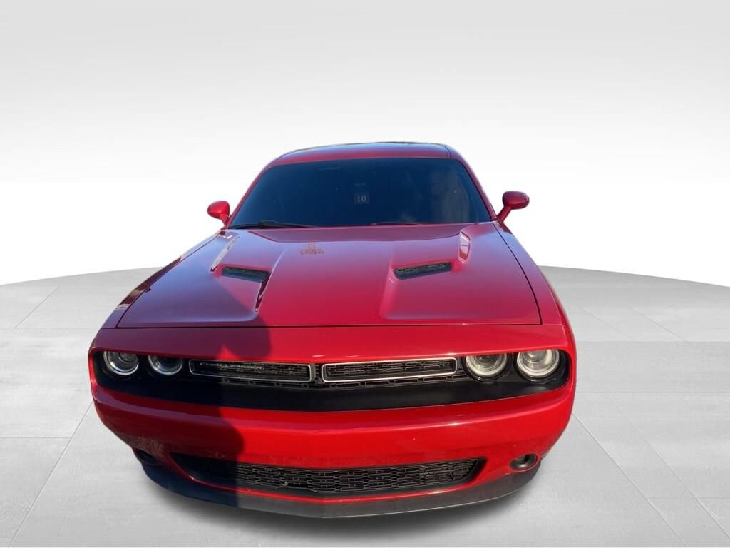 Used 2016 Dodge Challenger SXT Coupe