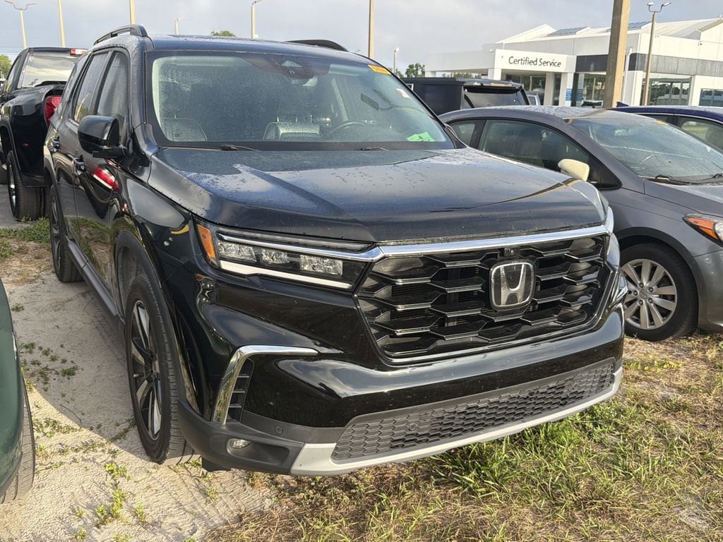 2023 Honda Pilot Elite AWD's photo