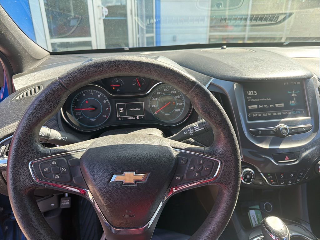2016 Chevrolet Cruze LT photo 4