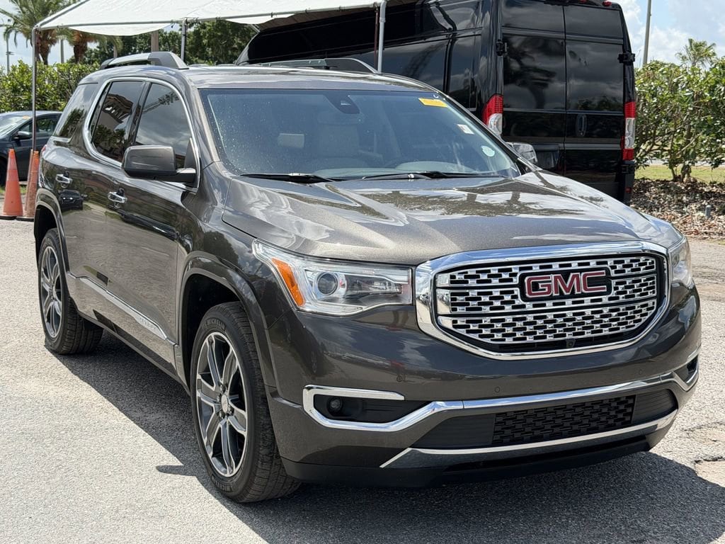 2019 GMC Acadia Denali FWD's photo