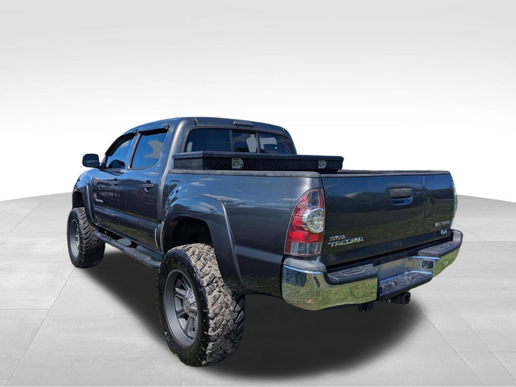 2011 Toyota Tacoma Base V6 photo 3