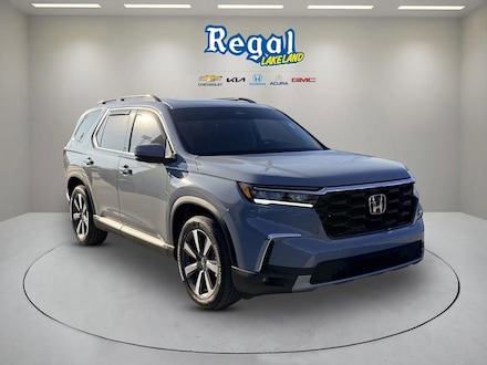 2025 Honda Pilot Touring SUV
